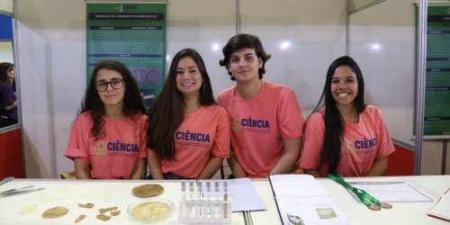Sesi com@Ciência - Biopolímero de amido de milho Sesi com@Ciência - Biopolímero de amido de milho